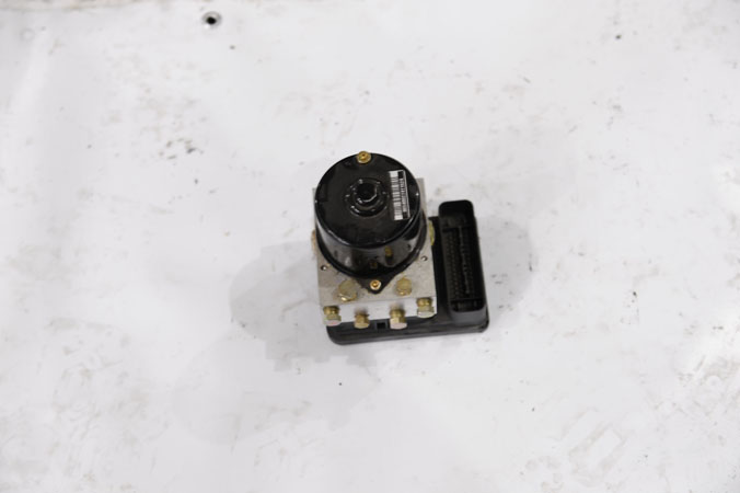 R 25 ÇIKMA YEDEK PARÇA LAGUNA2 ABS BEYNİ